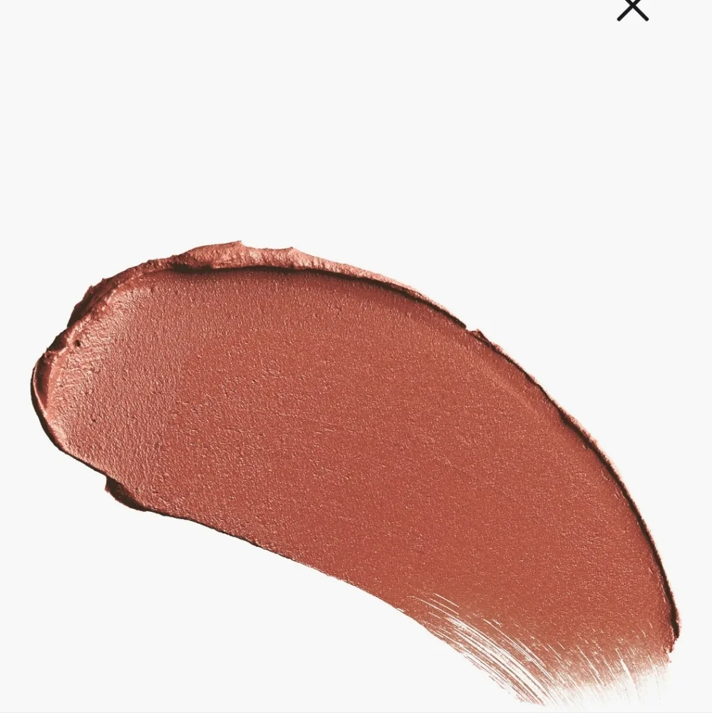 Charlotte Tilbury Matte Revolution Lipstick | Very Victoria Nude | Brand…